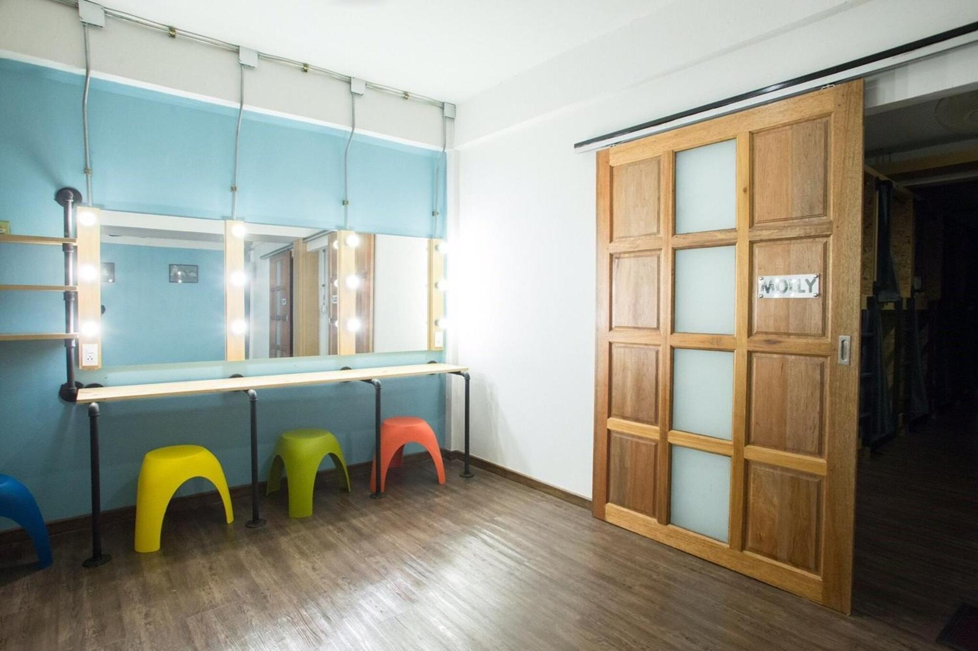 Vestique Hostel Chiang Mai Buitenkant foto